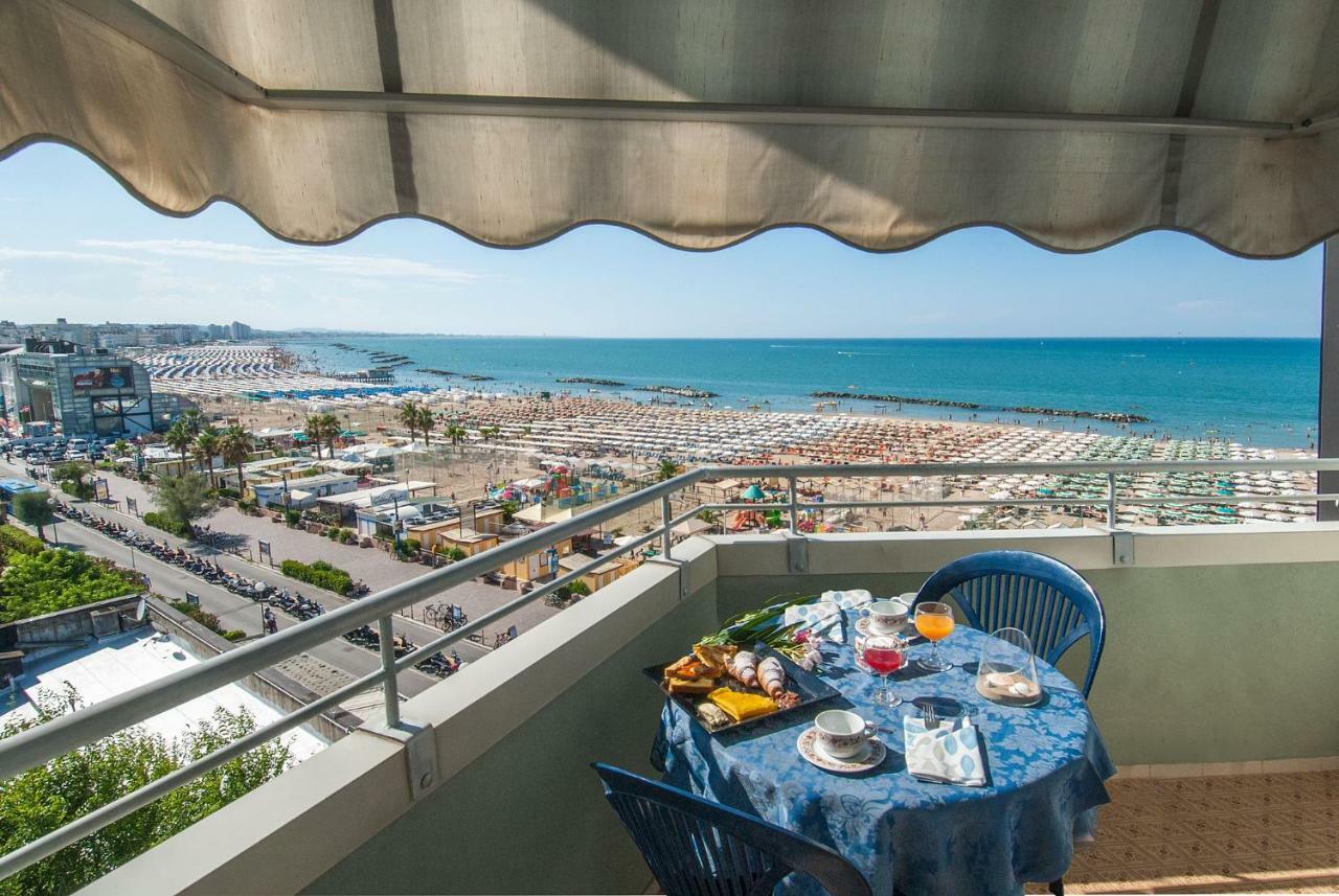 Hotel Nettuno Cattolica Exteriör bild